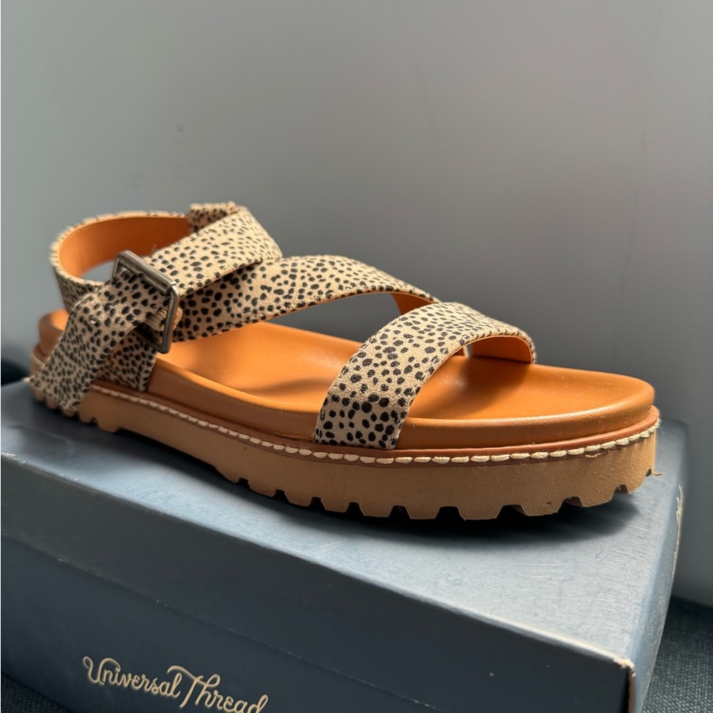 Universal Thread Women's Leopard Print Sandals - image 1